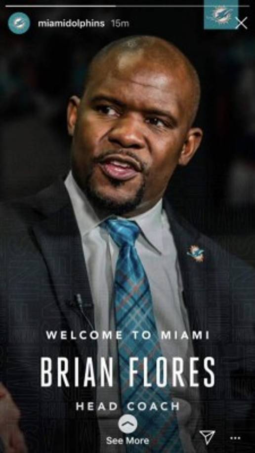 Flores inició su carrera en 2004 como asistente de scouting en los Pats y luego fue promovido en 2006 al equipo de pro scouting; en 2008 y 2009 fue asistente de entrenadores y al año siguiente sirvió como asistente de la ofensiva y trabajó también con los equipos especiales.