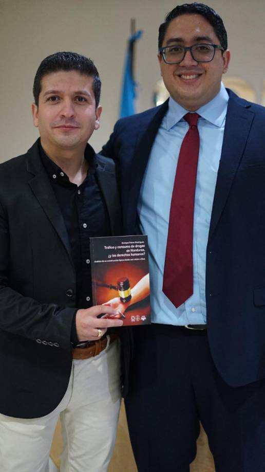 Los abogados Enrique Flores y Rafael Salgado