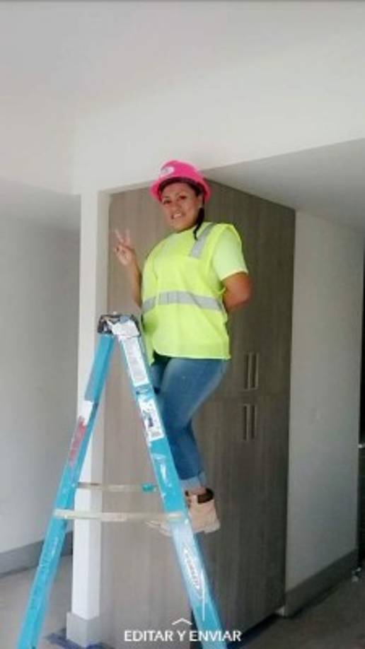 Avi Montoya desde Dallas, mando su foto trabajando.