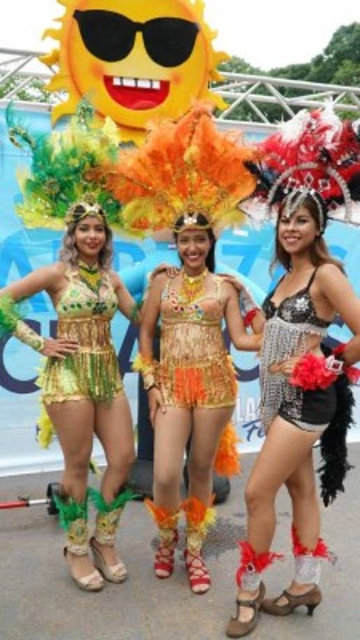 La belleza de las hondureñas también estuvo presente en el Lago Fest.