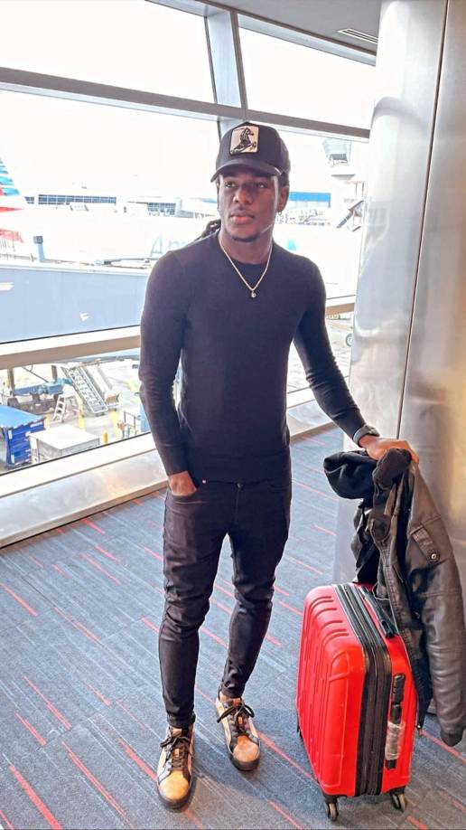 El lateral derecho Samuel Mardoche Pompe ha sido campeón Nacional con el Violette en 2020 y con el Motown fc en NPSL el año pasado. Es uno de los que reforzará al Violette .