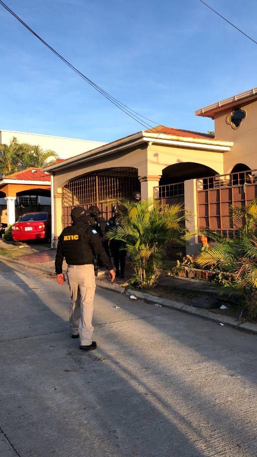 En la mira del Ministerio Público hay unos 33 bienes identificados a nombre de dicha estructura criminal, 13 son inmuebles en zonas de alta plusvalía, 13 vehículos y siete sociedades mercantiles. 