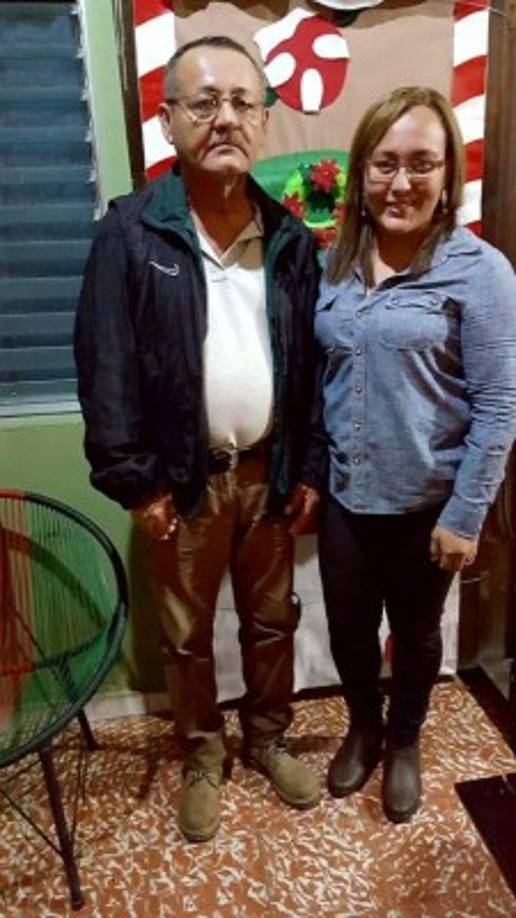 Carol Interiano junto a su padre: 'Feliz día del padre al mejor papá'.