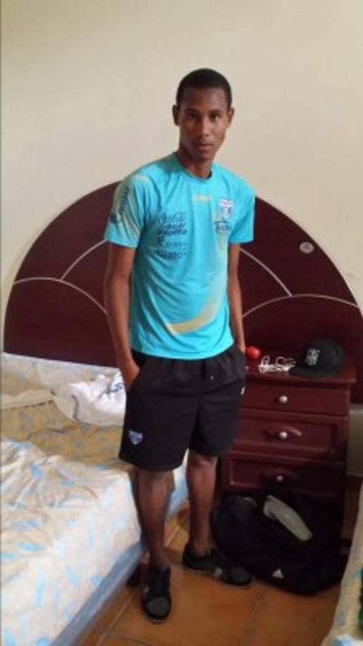 Dembor Bengtson: El hermano de Jerry Bengtson, ha sido fichado por el Lepaera FC de la segunda división. No se pudo quedar en el Vida.