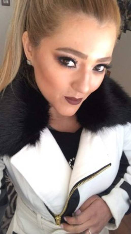 Debbie Bertrand: La presentadora hondureña que radica en Estados Unidos, es aficionada al Olimpia.