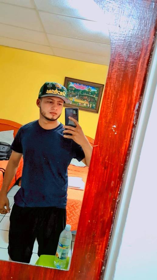 Los restos mortales de Capalety Castro están siendo velados en una funeraria ubicada en el centro de su natal San Pedro Sula.