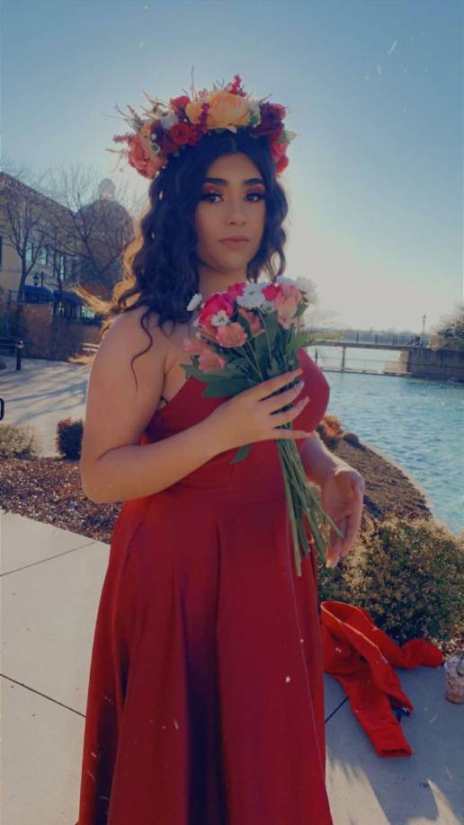 El cuerpo de la joven fue hallado por su madre el 5 de diciembre en el baño de su casa en la ciudad de Edna cuando Lizbeth no acudió a una presentación navideña con su grupo de porristas.