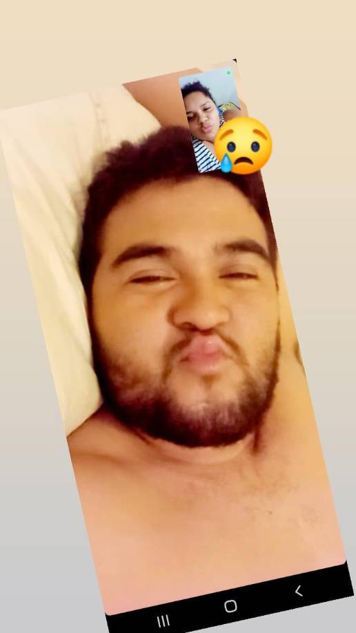 ”Iban varias personas y solo él murió”, contó entre lágrimas su esposa Aura Yamileth Palma Gutiérrez, con quien Roney tenía dos hijos de cuatro y seis años. 