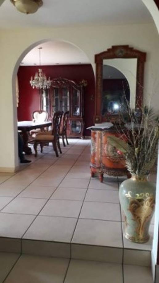 Residencia de Medardo de Jesús Mejía Rodríguez asegurada en colonia Loma Linda de Tegucigalpa.