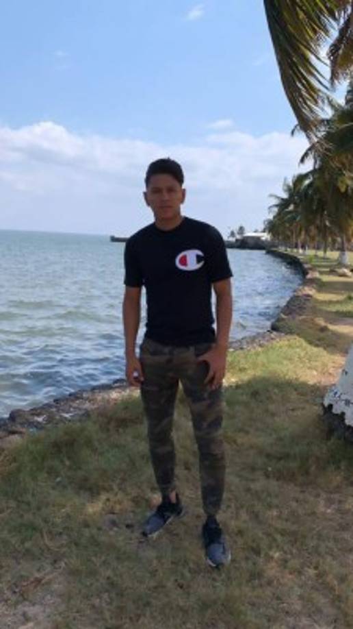 Bryan Moya: El mediocampista ya se instaló en Venezuela y se reporta listo para poder destacar con el Zulia FC del fútbol venezolano. El hondureño jugará la Copa Sudamericana con su nuevo equipo.