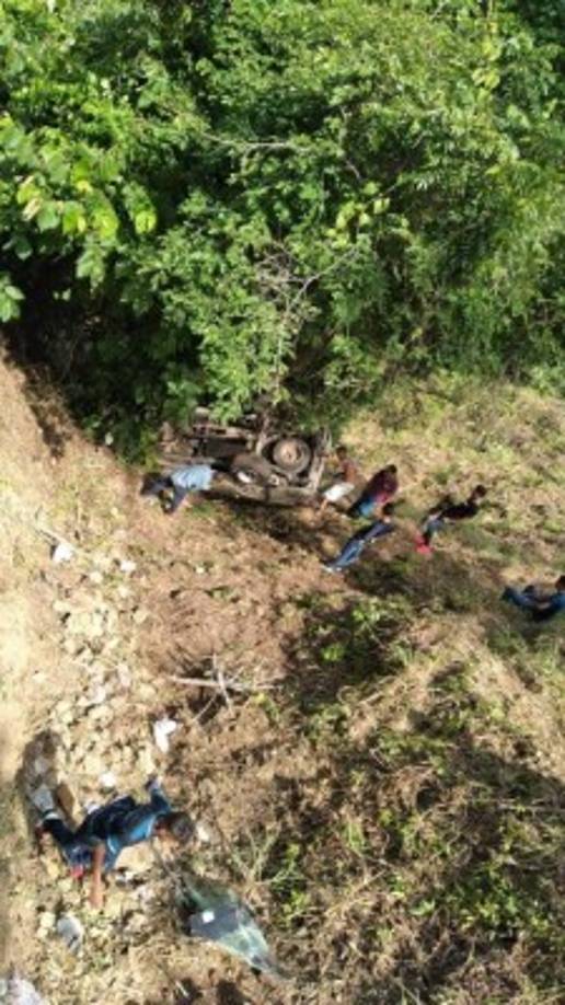 Varias parejas se casaron en la sede municipal de El Corpus, aprovechando que esa localidad entregó el beneficio gratuitamente. Regresaban para celebrar una fiesta por la unión matrimonial.