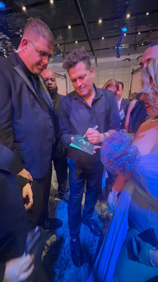 El artista colombiano tuvo un lindo gesto con la familia y le escribió un mensaje a la pequeña Mía.