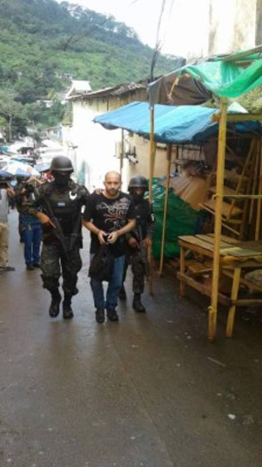 En total fueron traladados 50 privados de libertad desde la cárcel de Santa Bárbara hacia el recinto de máxima seguridad de Ilama, El Pozo.