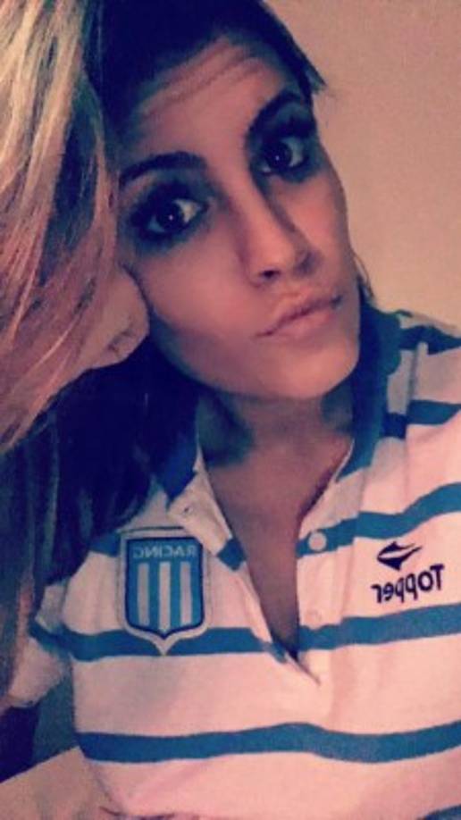 La joven demuestra ser hincha del Racing.