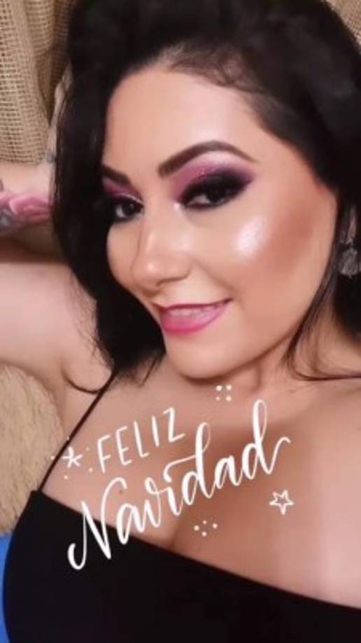 Ariana Herchi, la conocida modelo hondureña, cautivó en redes sociales.