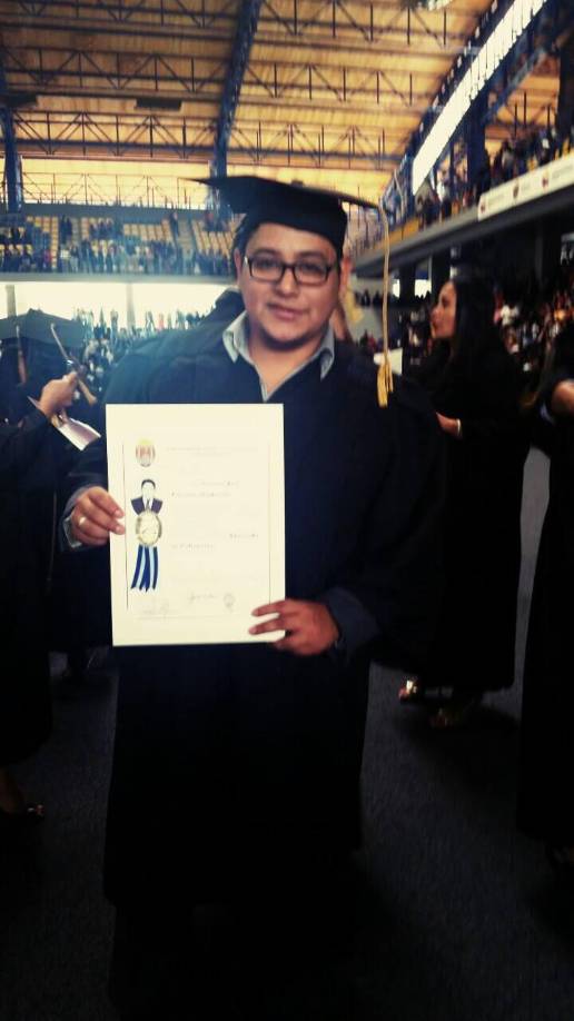 Ricardo egresó de la Universidad Nacional Autónoma de Honduras en el 2016.