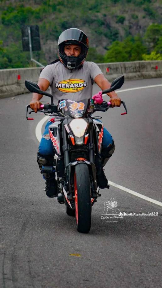 Su cuenta en Tiktok tenía una gran cantidad de videos haciendo maniobras en las carreteras del país.