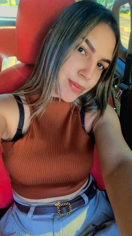  Manifestó que escuchó el disparo y el arma se quedó en el vehículo.