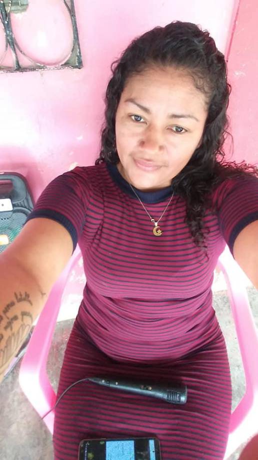 “Qué tristeza siento en mi corazón. Loca, pucha no lo puedo creer. ¿Por qué diosito, por qué?”, lamentó otra de sus amigas.