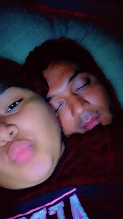 Lorena Vásquez, además del hijo que tuvo con su asesino, tenía otros dos hijos. “Era una madre luchadora, en Honduras vendía tamalitos y elotes para sacar adelante a sus hijos.