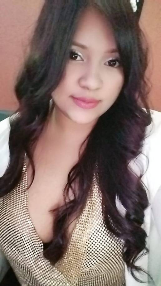 Larisa deja un niño de 4 años y su esposo Daniel. Cada granito de arena ayudará para que sus familiares reciban el cuerpo de Larisa. Larisa era miembro de nuestra iglesia y estaba en el discipulado nivel 1 y justo se graduaba el próximo miércoles. Dios traiga su paz y su misericordia sobre Daniel, su hijo y toda su familia. Gracias y Bendiciones”, se lee en la descripción que la familia colocó en la publicación de Gofundme para recolectar fondos. 