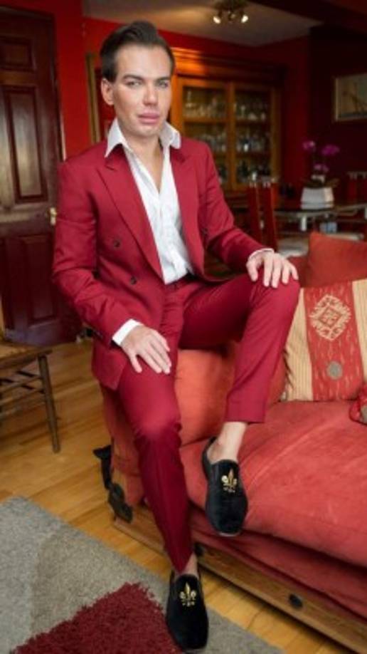 Así lucía hace un tiempo, con el cabello todavía castaño.<br/>