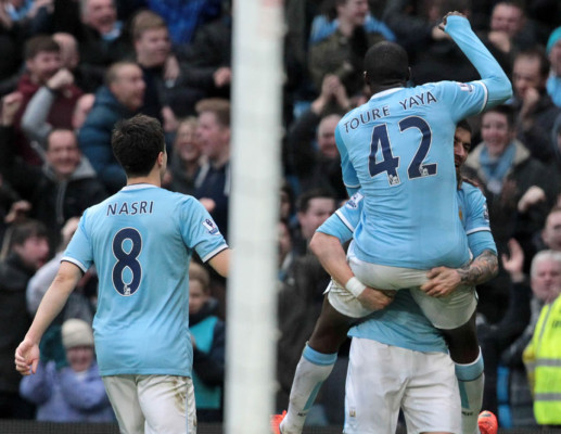 Manchester City se mantiene a flote con triunfo sobre el Stoke