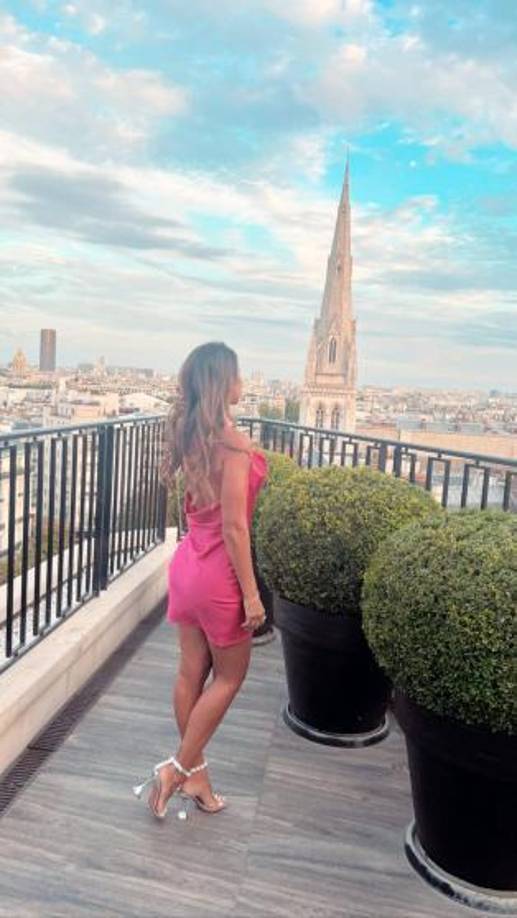 Antonela en la terraza que forma parte del Penthouse