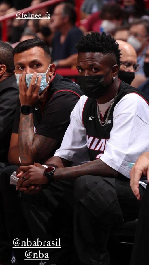 Vinicius ha estado vacacionando en Estados Unidos y asistió a un partido del Miami Heat en la NBA.