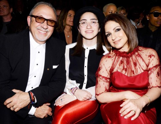 Hija de Gloria Estefan se declara homosexual y presenta a su novia
