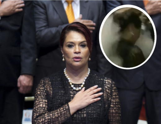 Mujer lanza polvo blanco a la vicepresidenta de Guatemala