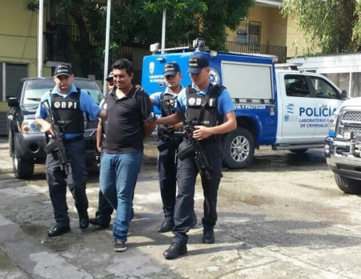 Capturan a sospechoso del triple crimen en una cuartería de SPS