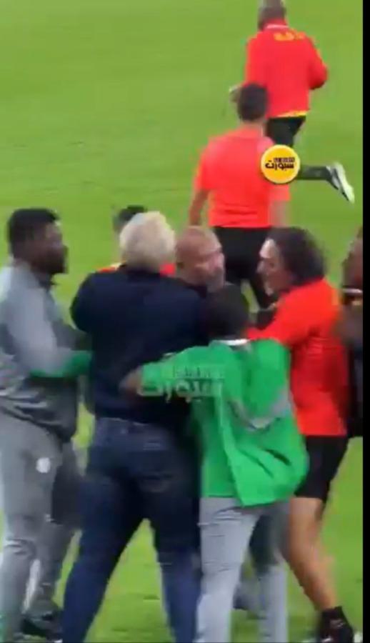 Escándalo: DT acusa a selección de hacerles brujería para dejarlos sin Mundial