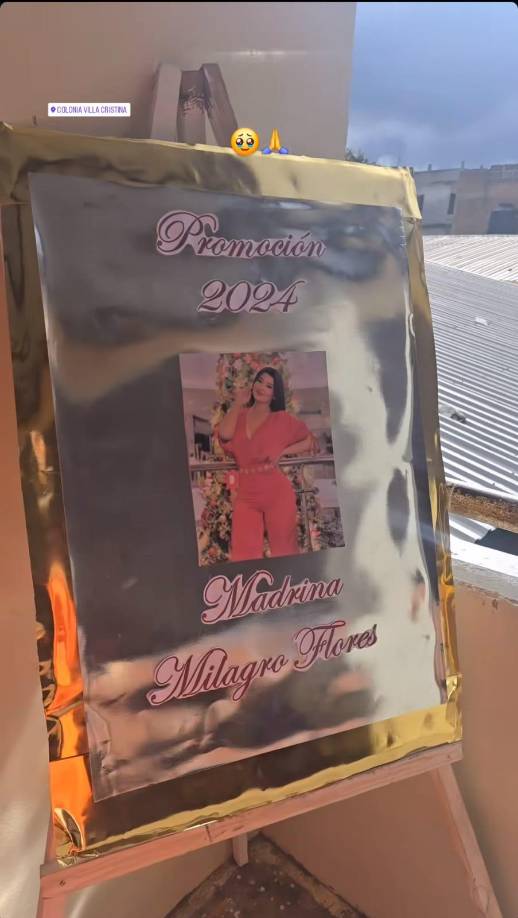 Y es que la figura pública fue la “Madrina” de la Promoción 2024, así lo hizo conocer mediante sus redes sociales, donde se aprecia este cuadro con una fotografía de ella, algo que sin duda la ha llenado de orgullo y satisfacción.