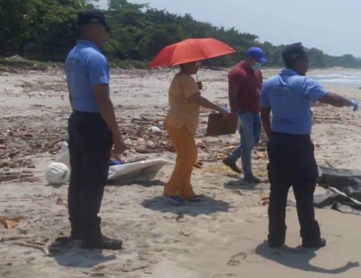 Hombres vestidos de militares lo raptan y luego aparece sin cabeza en la playa