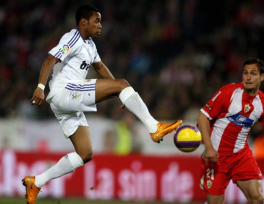 Robinho, 'pieza clave' del ataque del Real Madrid
