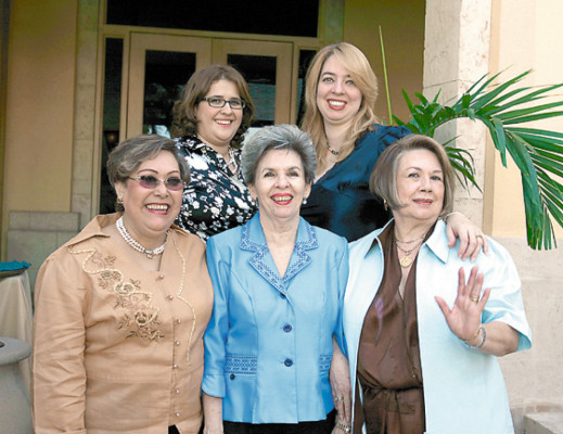 Se casa 'Azconita”