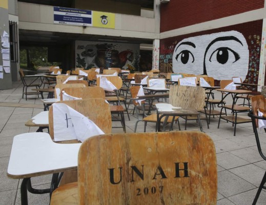 Con diálogo buscan poner fin a crisis en la Unah