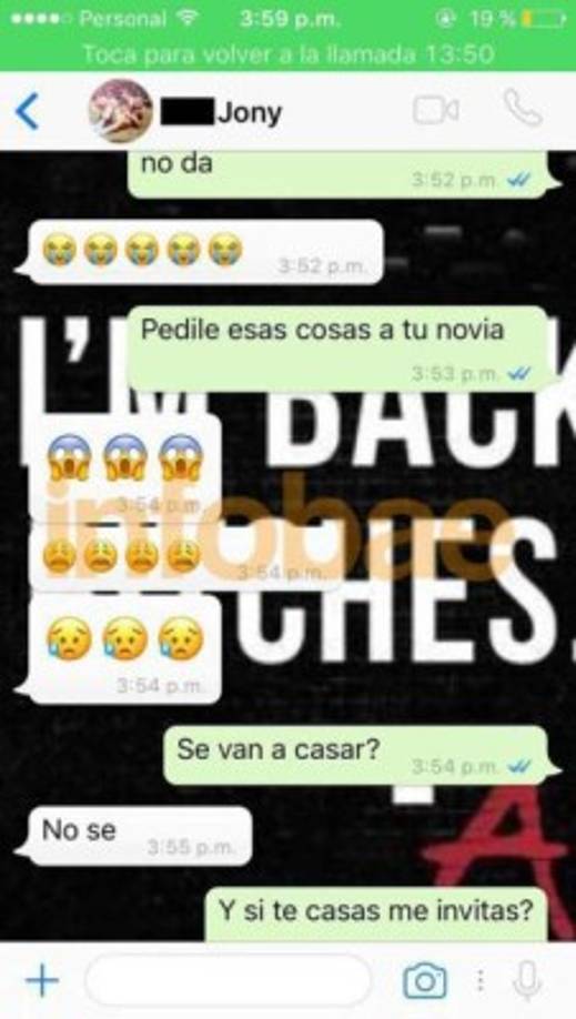 Entre los mensajes que se pueden observar en las capturas de pantalla de la conversación, Jonathan le pide que le mande imágenes suyas a la pequeña: 'Mandá fotos'. <br/>