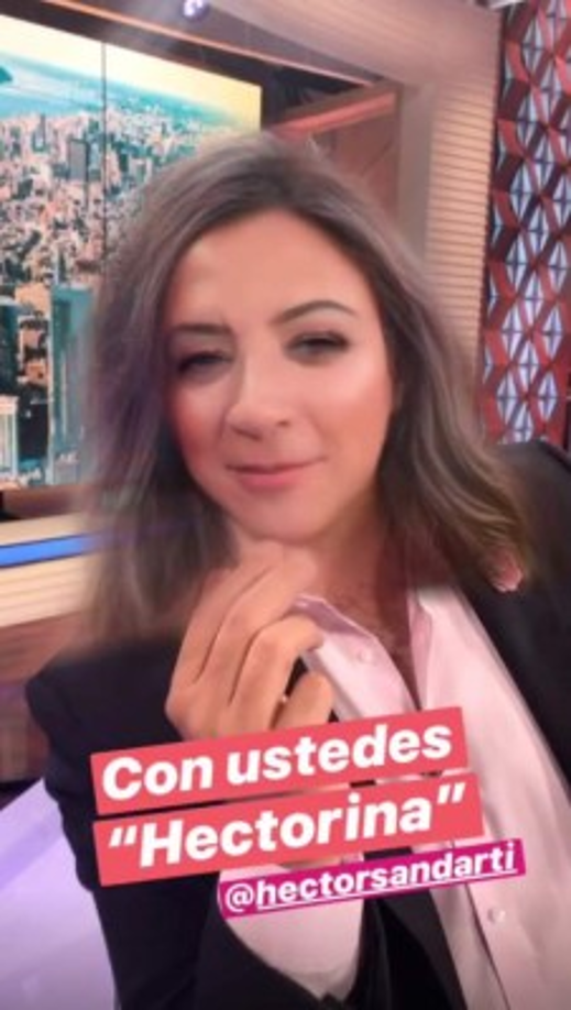 'Con ustedes Hectorina', siguió bromeando en sus redes y divirtiéndose con sus fans que no tardaron en reaccionar a sus fotos.