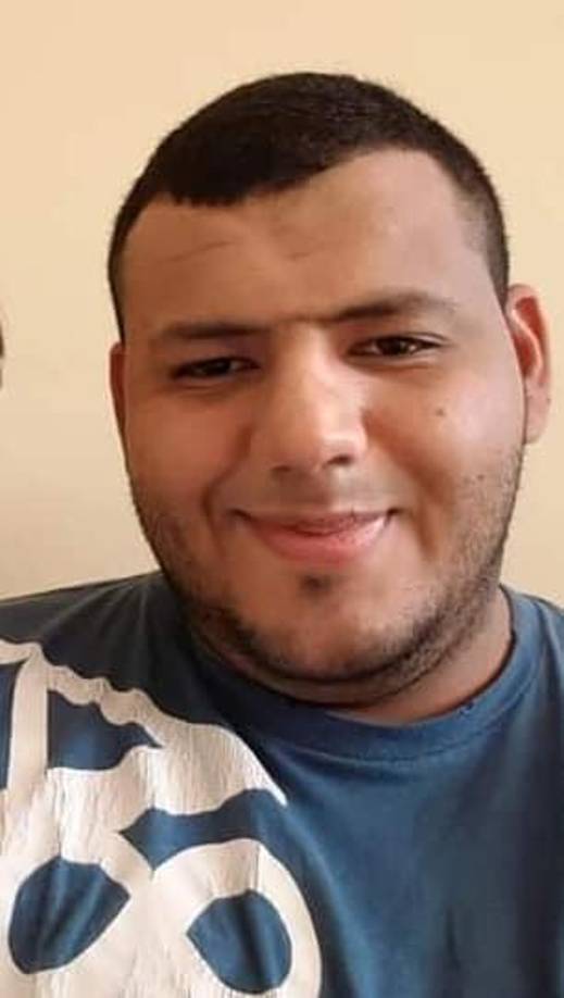 De manera preliminar, se sospecha que una mujer, su supuesta novia, llamó por teléfono a Mauricio para tener relaciones sexuales, pero se trataba de una trampa para acabar con su vida.