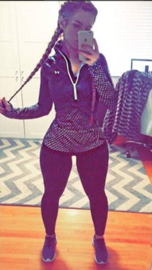 A pesar de la cintura delgada sus caderas son mucho más amplias.