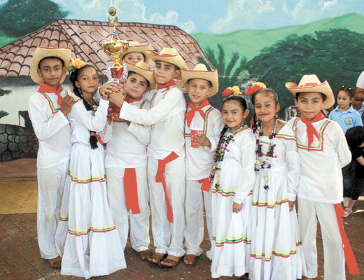 Máxima cita del folclor catracho en Comayagua