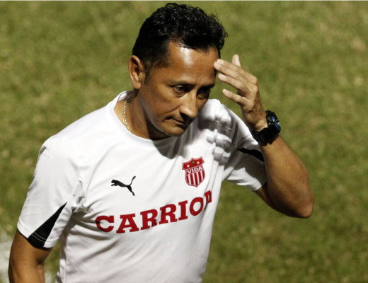 Jorge Pineda dimite al banquillo del Vida