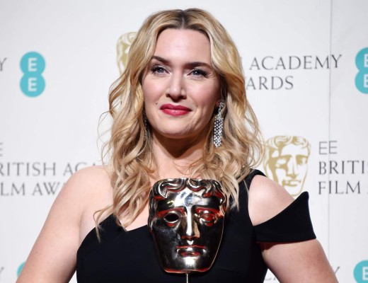 AR047. London (United Kingdom), 14/02/2016.- Kate Winslet poses in the press room after winning for the Best Supporting Actress award for 'Steve Jobs' during the 69th annual British Academy Film Awards at the Royal Opera House in London, Britain, 14 February 2016. The ceremony is hosted by the British Academy of Film and Television Arts (BAFTA). *** Local Caption *** 51788314 (Londres) EFE/EPA/ANDY RAIN *** Local Caption *** 51788314