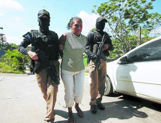 Por extorsión hondureña es enviada a prisión  