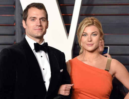 Henry Cavill presume de novia protectora