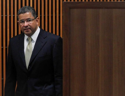 Aplazan la audiencia en el caso del expresidente Francisco Flores