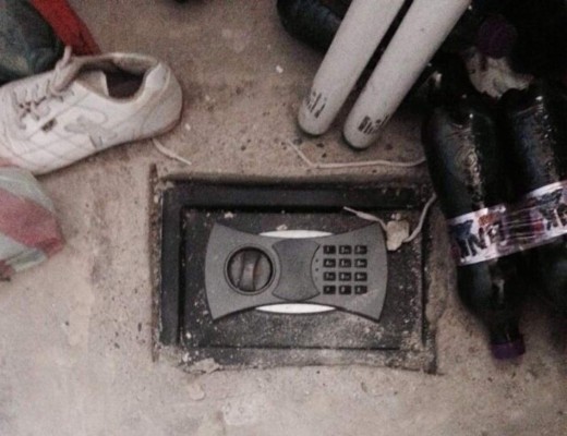 Vacía estaba una caja fuerte encontrada en un colegio