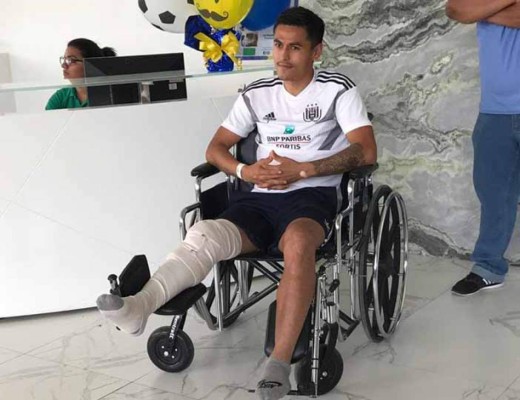 Video: Andy Nájar recibe el alta médica e inicia proceso de recuperación